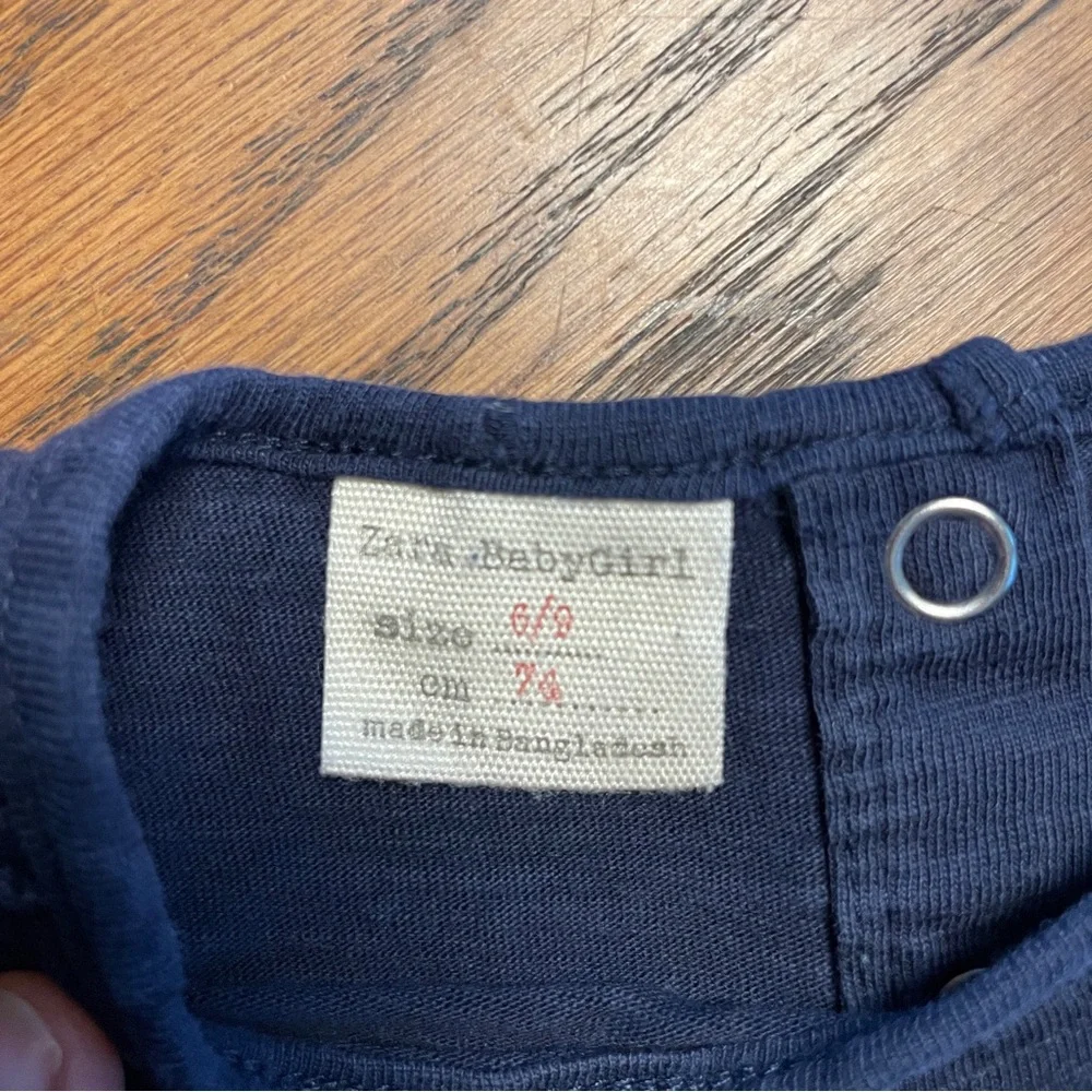 Zara Baby Girl Long Sleeve Navy Tee with Pocket 6-9 months